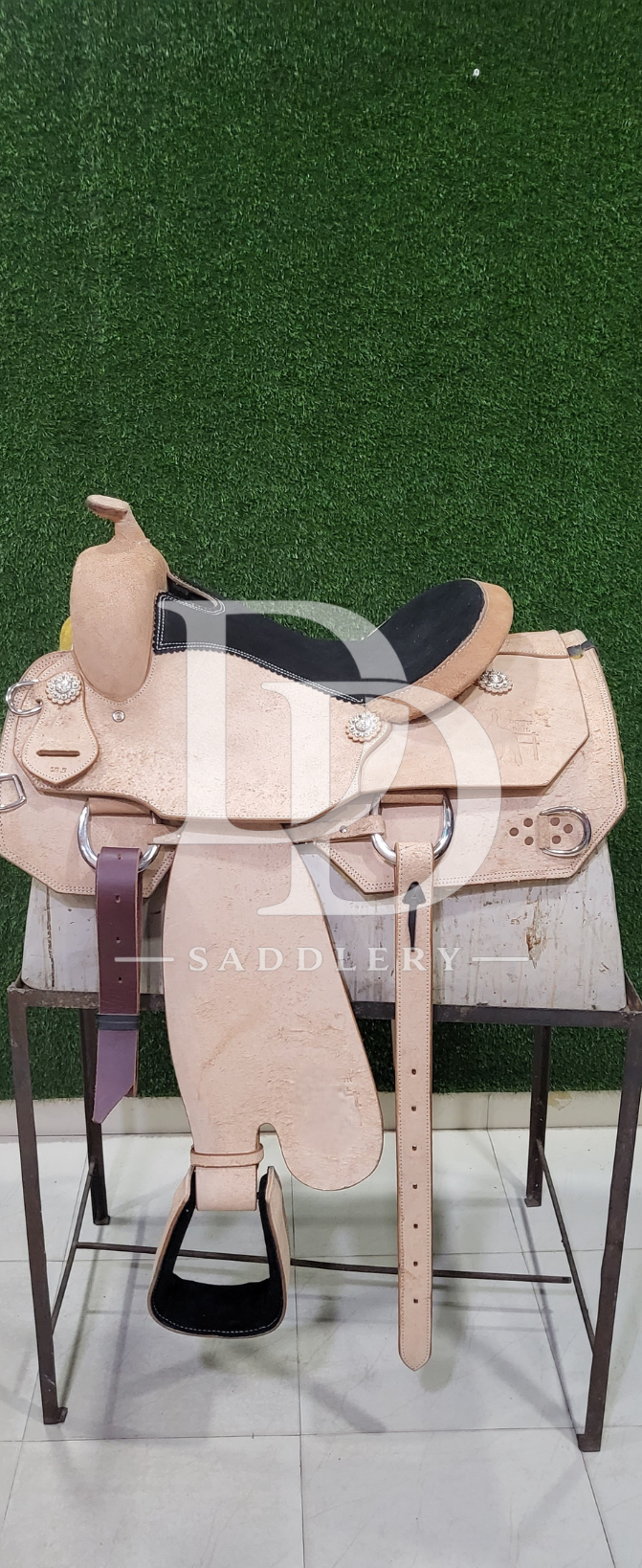 TRAINING SADDLE 4