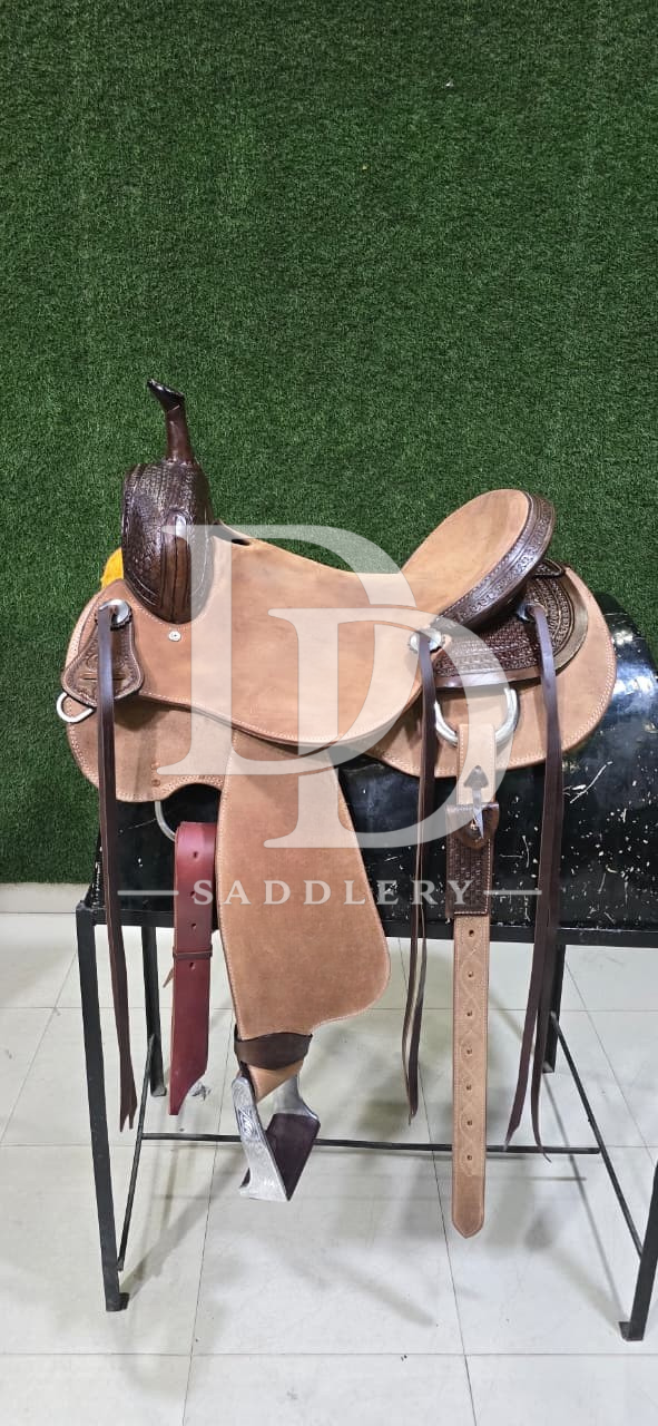 TROPHY SADDLE 1