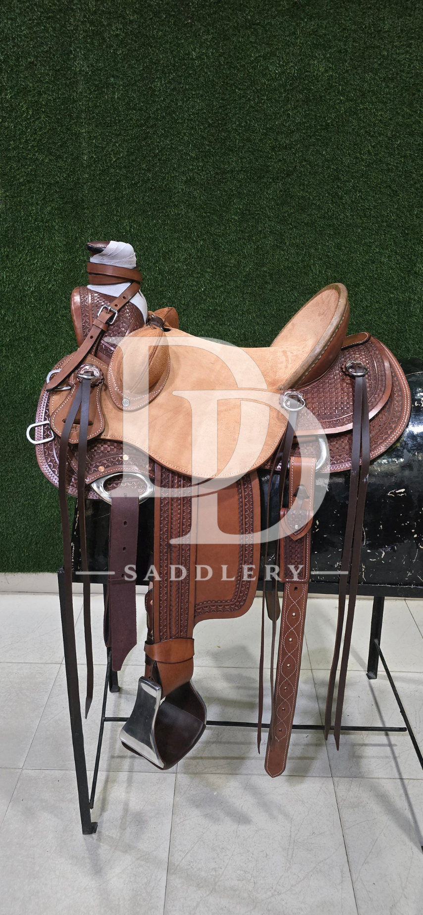 WADE SADDLE 9