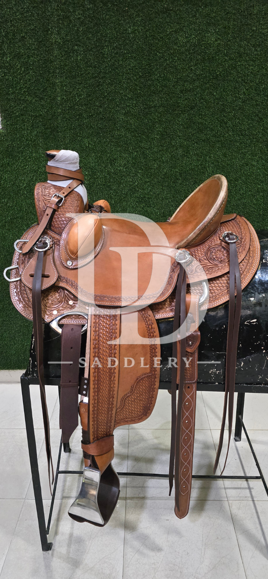 WADE SADDLE 11