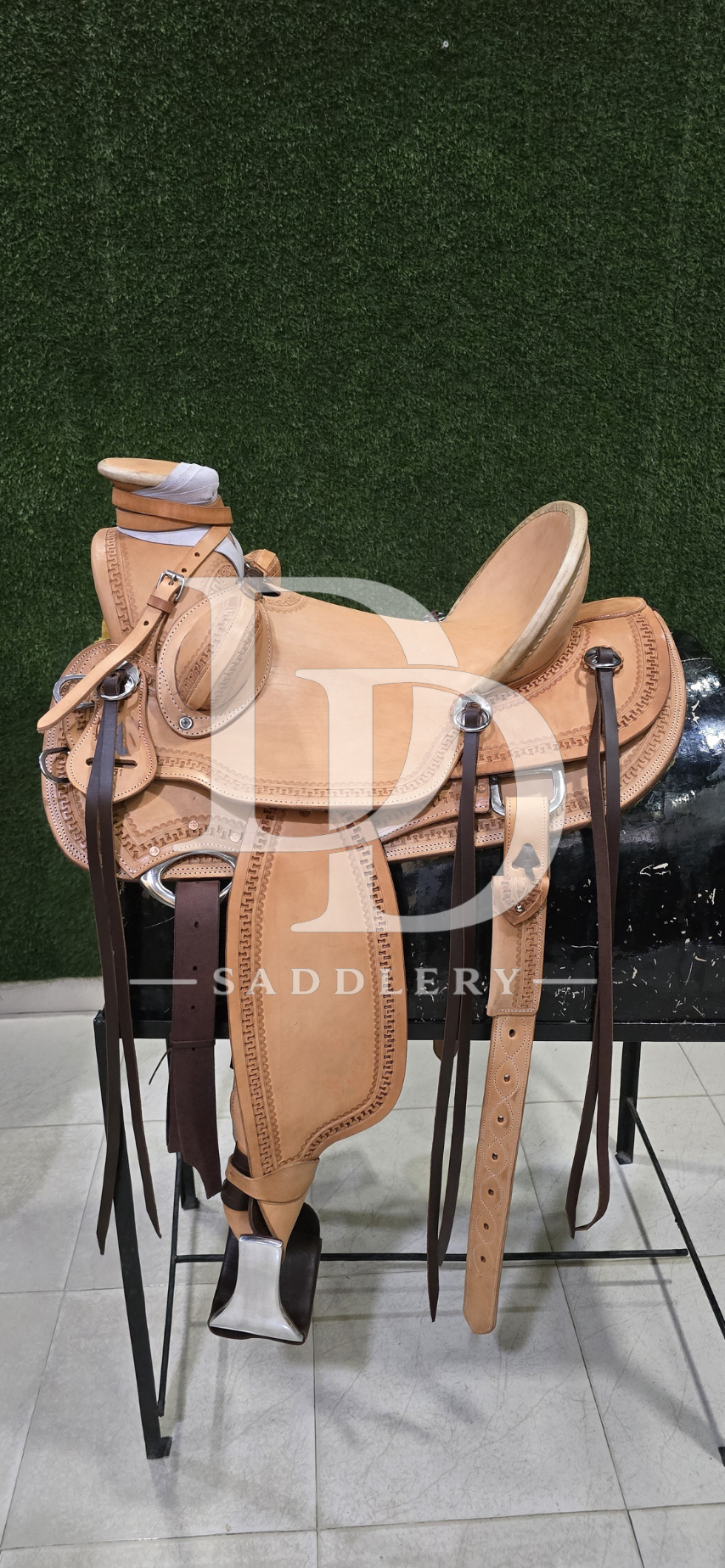 WADE SADDLE 26